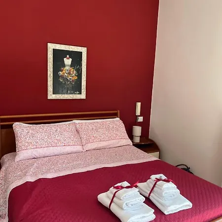 Apartament Rosso Pompeiano *