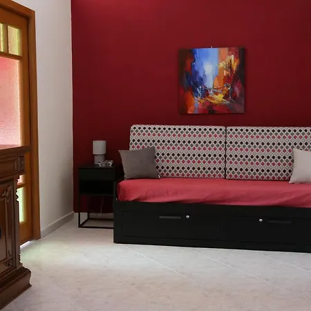 Rosso Pompeiano Apartament *