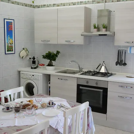 Rosso Pompeiano Apartament